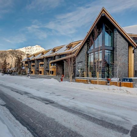 Peaks Hotel And Suites Banff Extérieur photo
