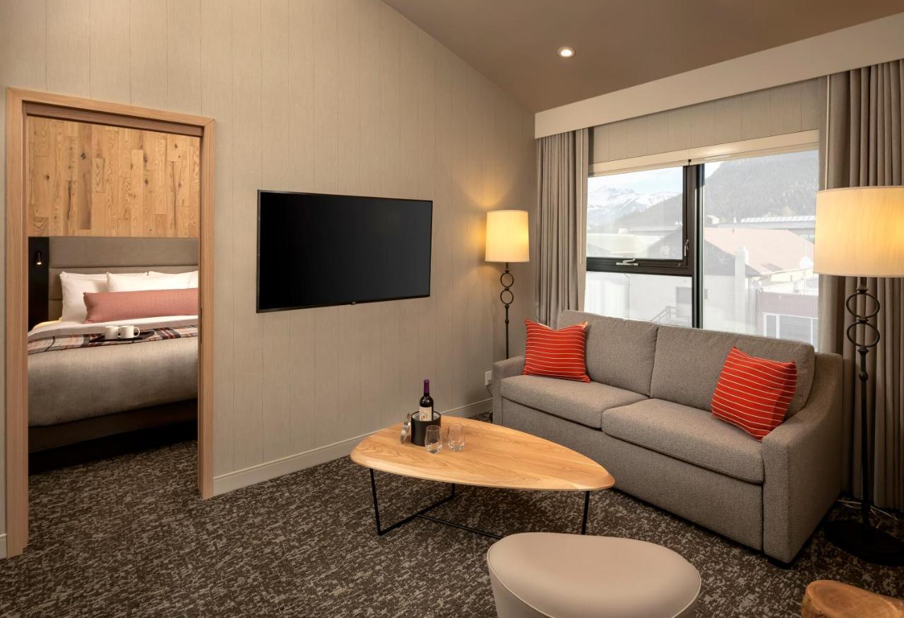 Peaks Hotel And Suites Banff Extérieur photo
