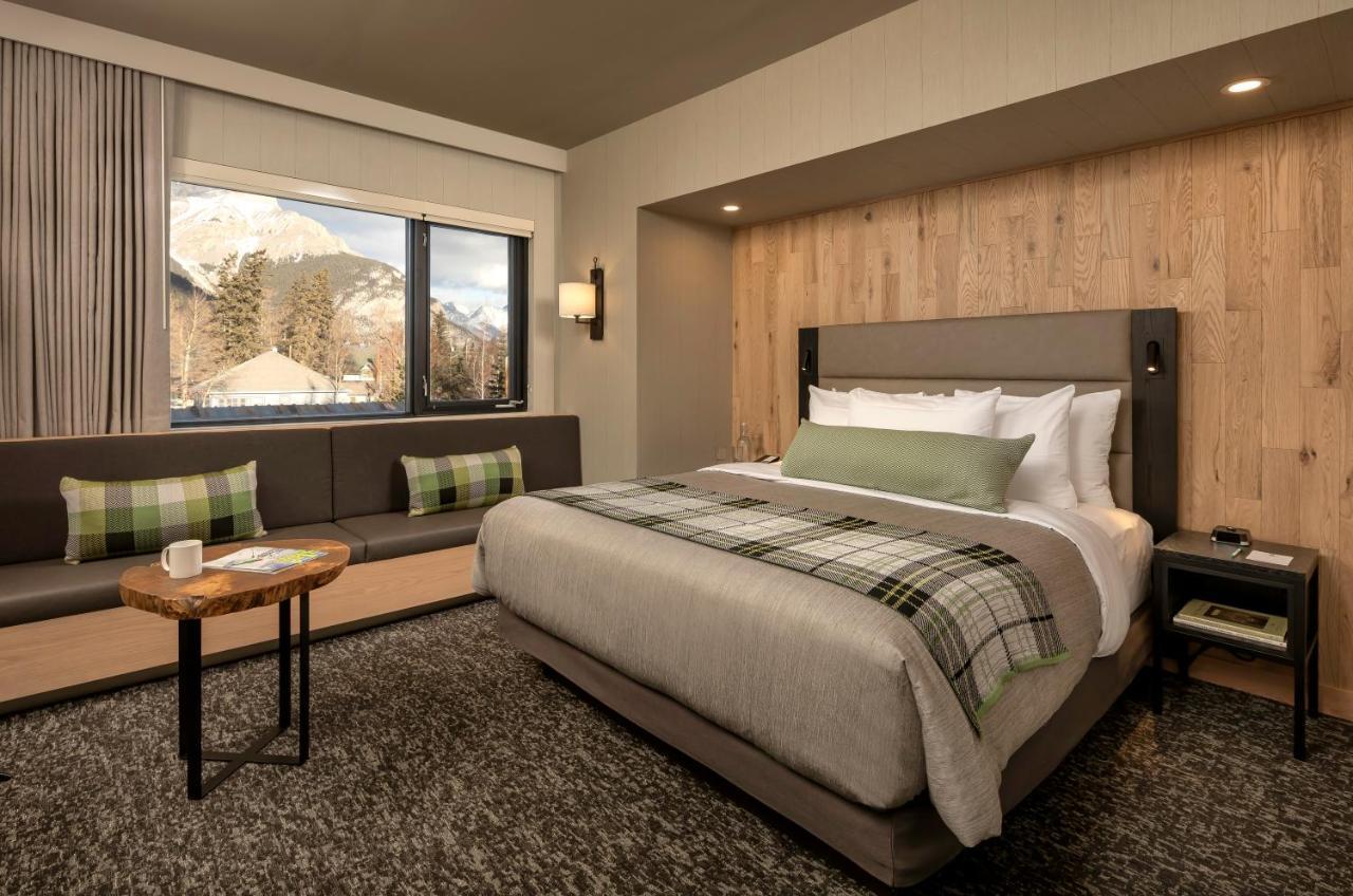 Peaks Hotel And Suites Banff Extérieur photo