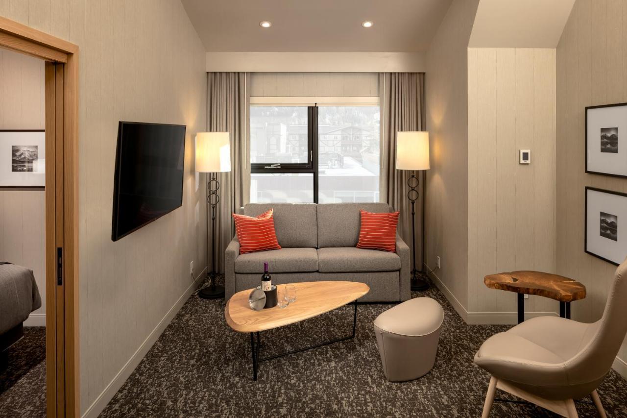 Peaks Hotel And Suites Banff Extérieur photo