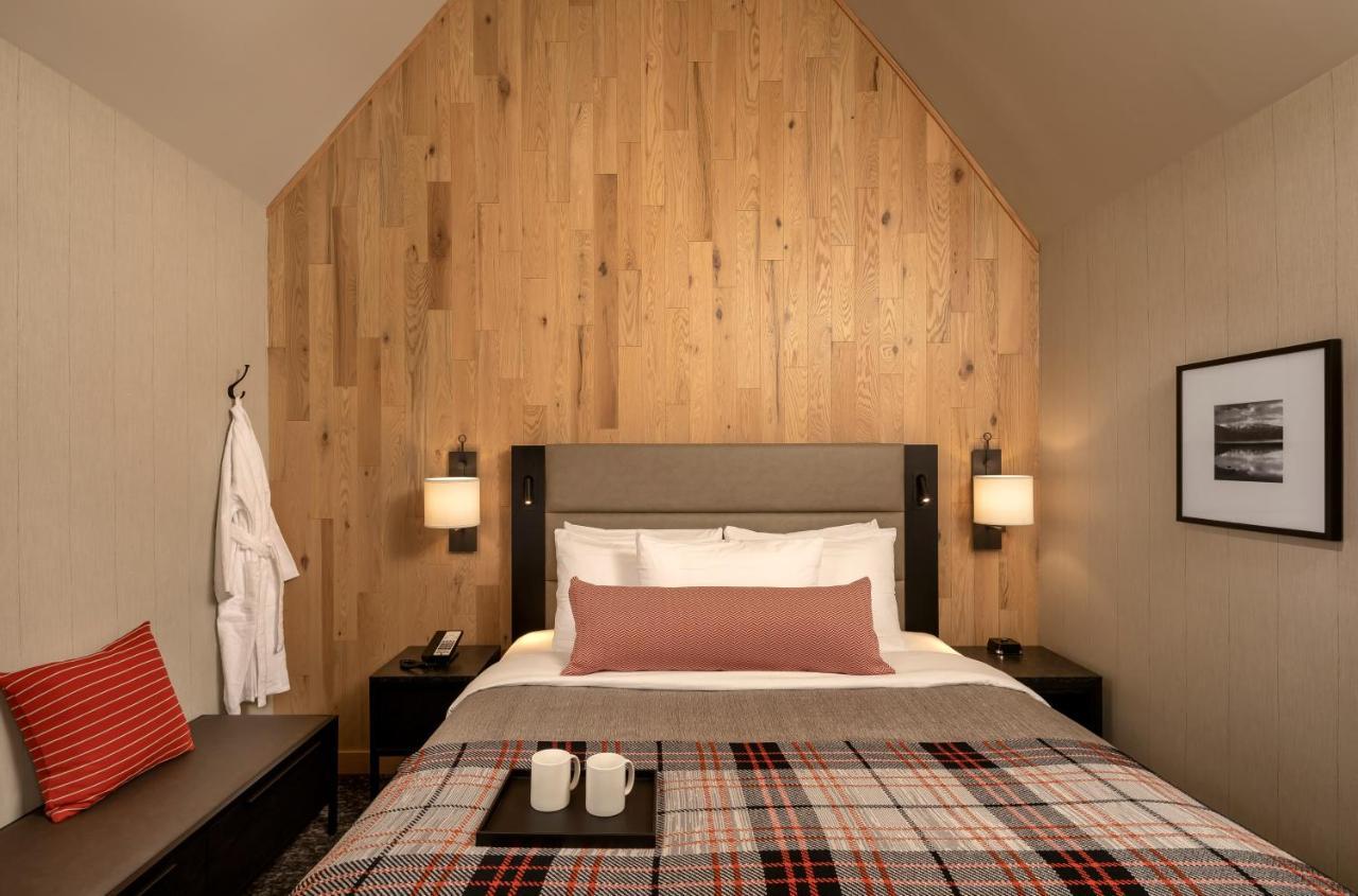 Peaks Hotel And Suites Banff Extérieur photo