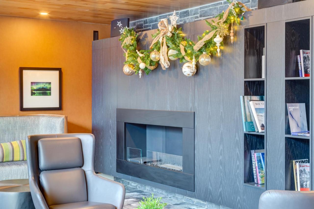 Peaks Hotel And Suites Banff Extérieur photo
