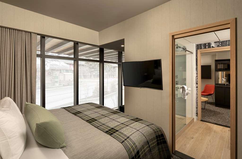 Peaks Hotel And Suites Banff Chambre photo
