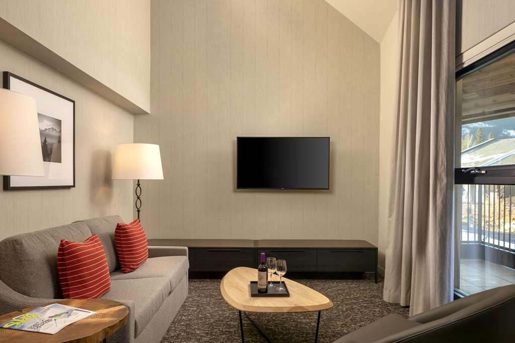 Peaks Hotel And Suites Banff Extérieur photo